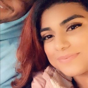 Meet your Posher, Gabriela